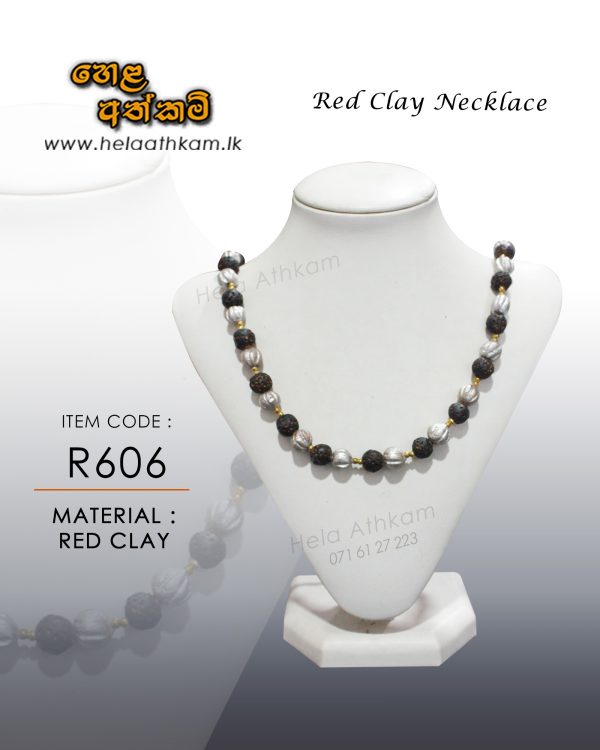 Red_clay_necklace_bead_chain