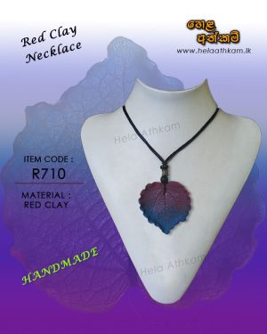 purple_necklace