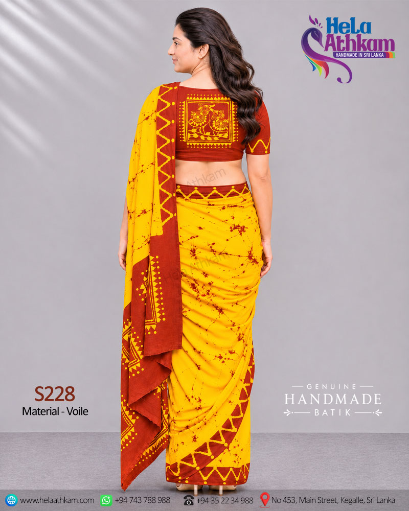 Sri Lankan handmade batik saree with beautifull two color combination and the cracklings that can be seen in any batik product back view.